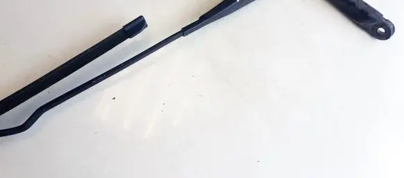Opel Astra G Front wiper blade arm 90559600LH