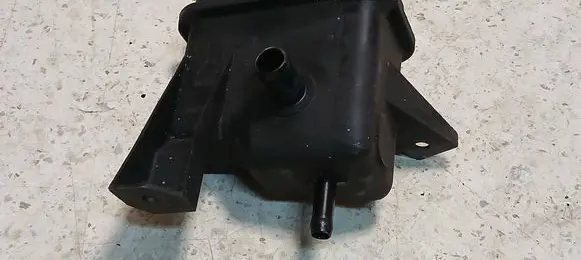 Mitsubishi Space Star Power steering fluid tank/reservoir 
