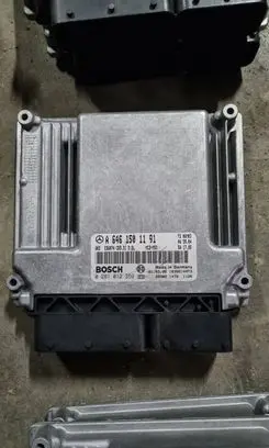 Mercedes-Benz Vito Viano W639 Engine control unit/module A6461501191 0281012359