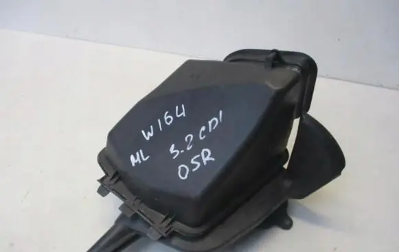 Mercedes-Benz ML W164 Other engine bay part