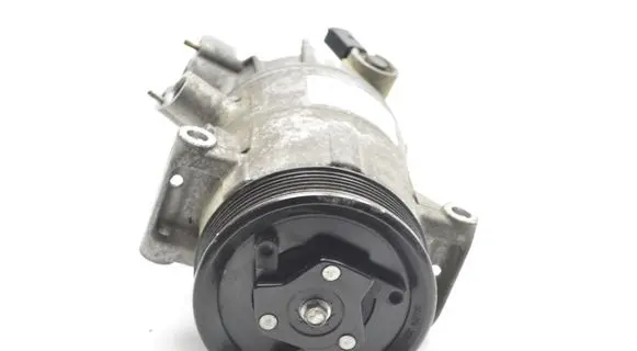 Skoda Fabia Mk3 (NJ) Air conditioning (A/C) compressor (pump) 5Q0820803B