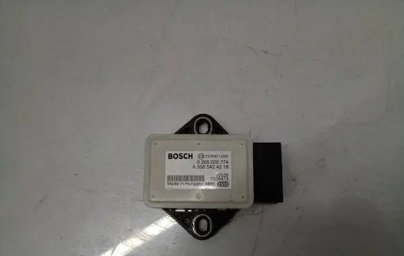 Mercedes-Benz Vito Viano W639 ESP acceleration yaw rate sensor A0065424218