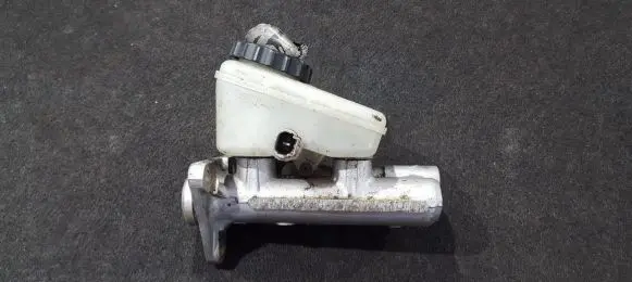 Lexus GS 300 400 430 Master brake cylinder