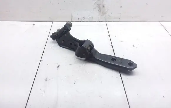 Volkswagen Caddy Sliding door middle roller runner 2K0843335A