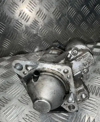 Nissan Qashqai Starter motor M000T87881 L614 8200584675
