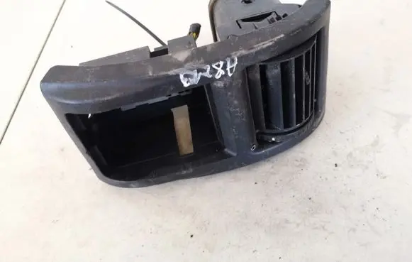 Opel Astra G Dash center air vent grill 90560338