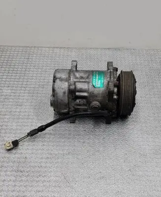 Volkswagen Golf IV Air conditioning (A/C) compressor (pump) SD7V16 R1348