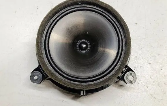 Toyota Yaris XP210 Front door speaker 861600D450
