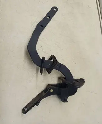 Volvo V70 Tailgate/trunk/boot hinge 8643158