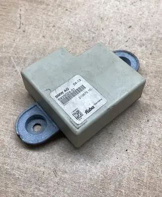 BMW 5 E60 E61 Antenna control unit 693502401