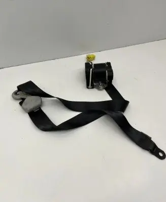 Volkswagen Caddy Front seatbelt