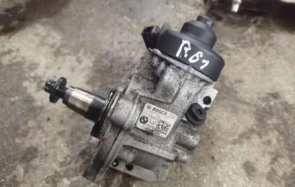 Mini Cooper Countryman R60 Fuel injection high pressure pump 663366879