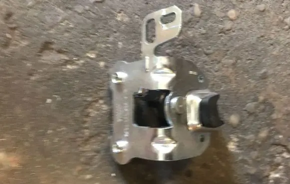 Mercedes-Benz E W212 Seat back rest lock catch A2049200572