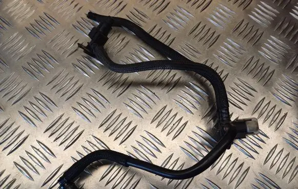 Nissan X-Trail T31 Fuel line/pipe/hose 