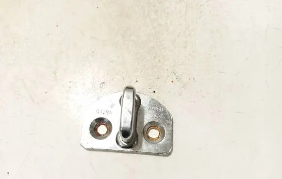 Renault Laguna III Rear door lock loop/hook striker 