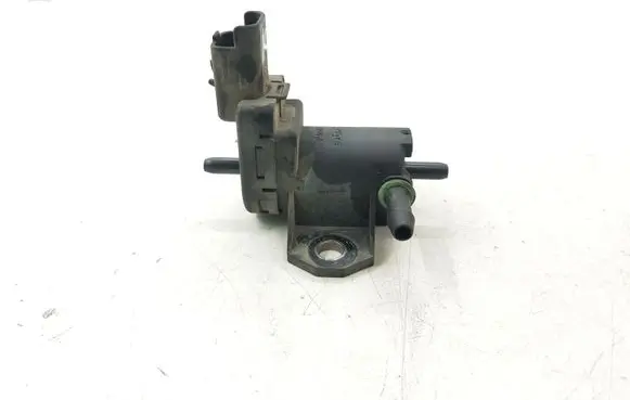 Vacuum valve