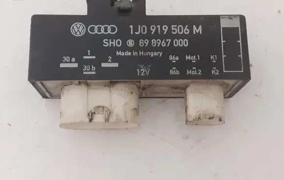 Coolant fan relay
