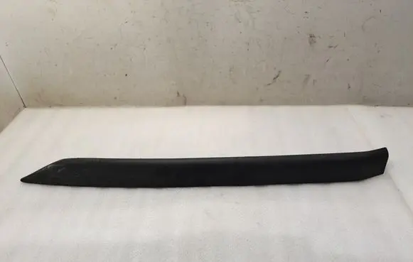 Toyota Avensis T270 Front bumper lip 7685105030