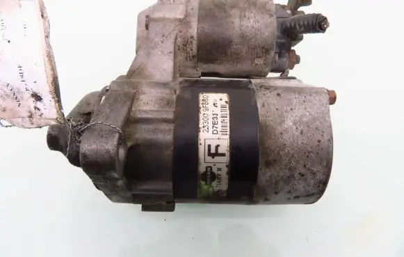 Nissan Almera N16 Starter motor 233009F600 D7E31
