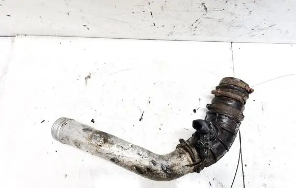 Volvo S60 Intercooler hose/pipe 08684144