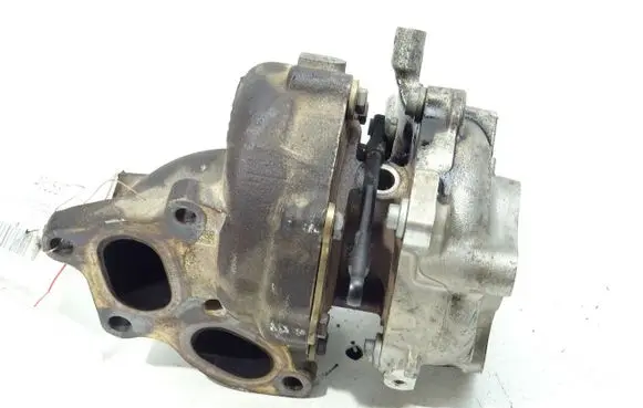 Volkswagen PASSAT B8 Turbo 03N145401G