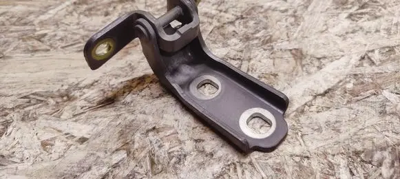 Cadillac SRX Front door upper hinge P10210