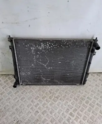 KIA Carens II Coolant radiator 253101D200