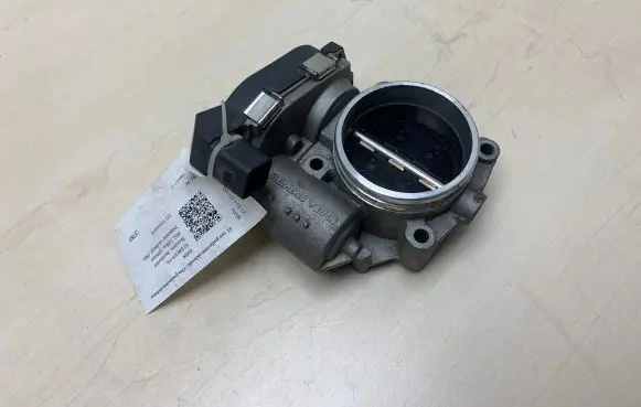 BMW X1 E84 Throttle valve 1354756106602