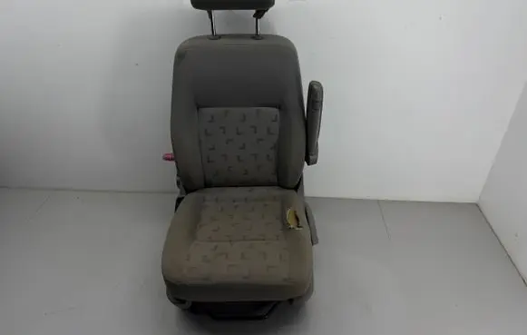 Volkswagen Transporter - Caravelle T5 Front driver seat 