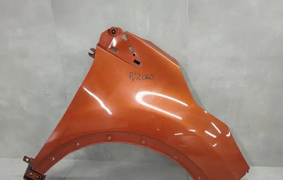 Renault Captur Fender 631001642R