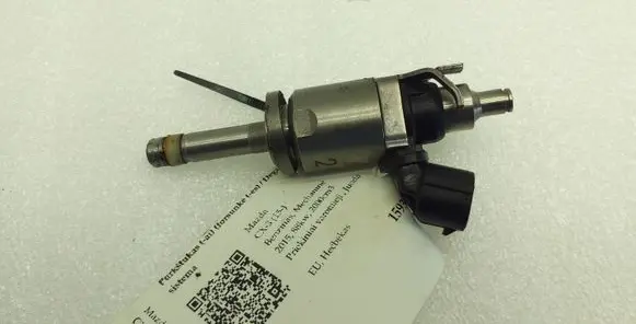 Mazda CX-3 Fuel injector PE0113250B