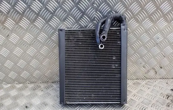 Audi A8 S8 D4 4H Air conditioning (A/C) radiator (interior) 