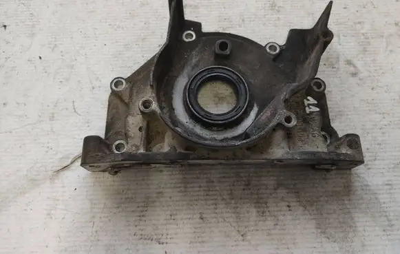 Volkswagen Transporter - Caravelle T5 other engine part 03G103153B
