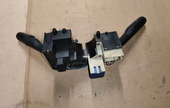 Chrysler Stratus Wiper turn signal indicator stalk/switch
