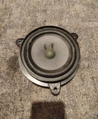 Nissan Qashqai+2 Front door speaker 281567Y300