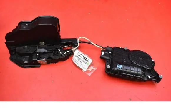 BMW 7 F01 F02 F03 F04 Front door lock 7185692