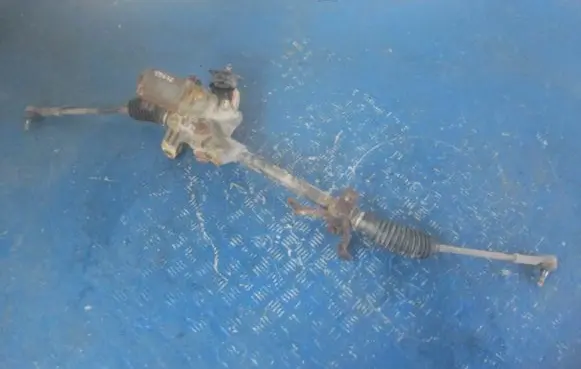 Suzuki Swift I Steering rack
