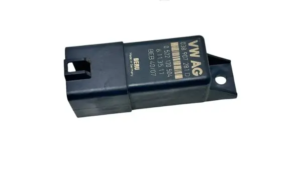 Audi A3 S3 8P Glow plug pre-heat relay 038907281D 0522120504
