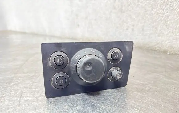 Opel Zafira B Light switch LK04060200 1320569