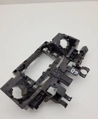 Rear door exterior handle/bracket