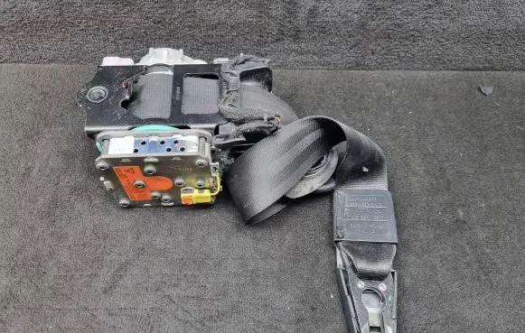 Audi A6 S6 C7 4G Front seatbelt 4G8857706D 4G8857706DV04