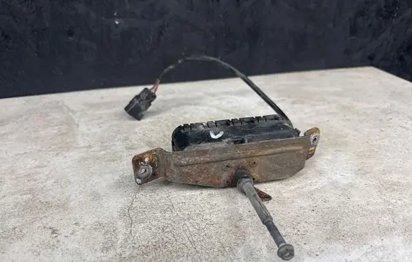 Volvo S80 Headlight wiper motor