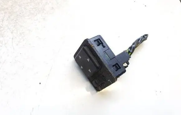Toyota Avensis T220 Wing mirror switch 8487005020