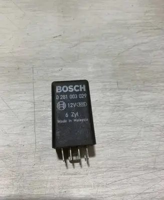 Audi Q7 4L Glow plug pre-heat relay 4E0907282A