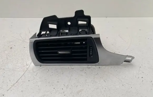 Audi A6 S6 C7 4G Dashboard side air vent grill/cover trim 4G1820901