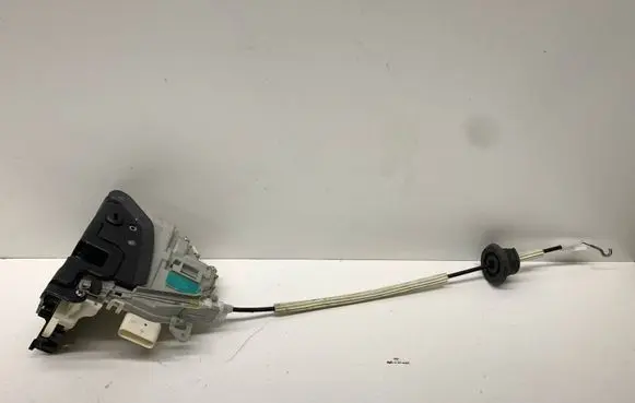 Audi Q5 SQ5 Rear door lock 8K0839015D 931RRR