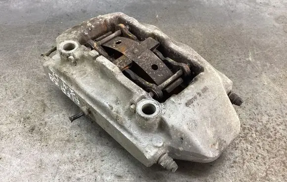 Alfa Romeo 159 Front brake caliper 09D143085