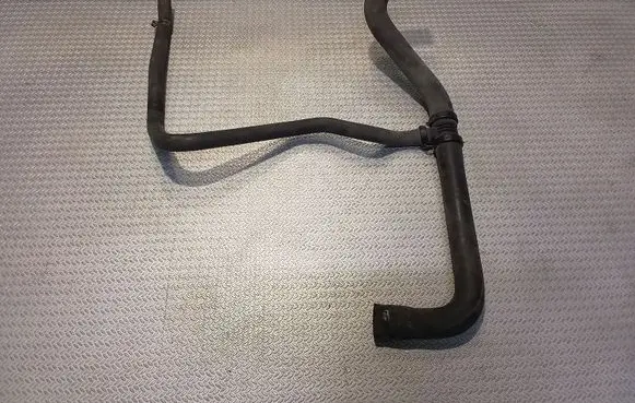 Dacia Logan I Coolant pipe/hose 