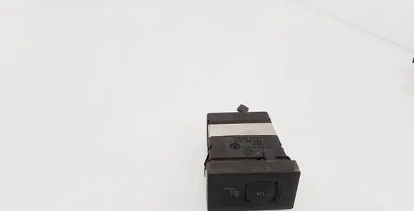Volkswagen PASSAT B5 Seat heating switch 3B0963563C