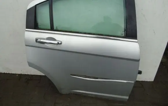 Chrysler Sebring (ST-22 - JR) Rear door